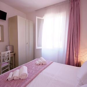 Camera con letto king size